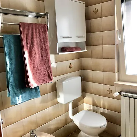 Connys Apartman