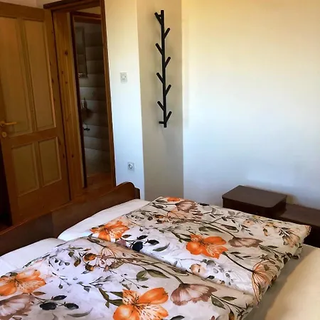 Connys Apartman Kmeti