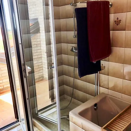Apartman Connys