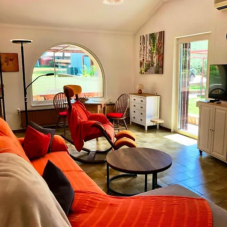 Apartman Connys *